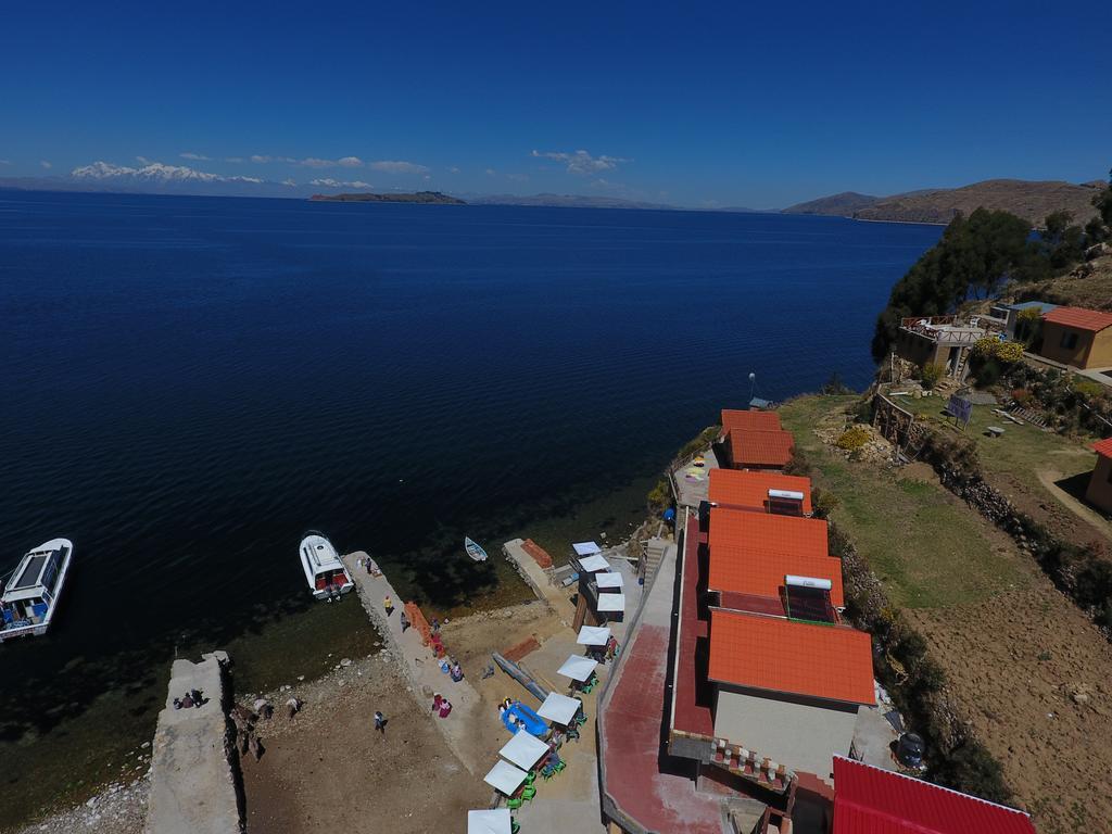 Hostal Puerto Yumani Isla del Sol Exterior photo