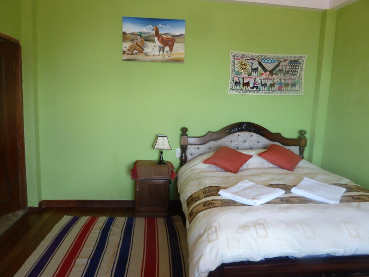 Hostal Puerto Yumani Isla del Sol Exterior photo